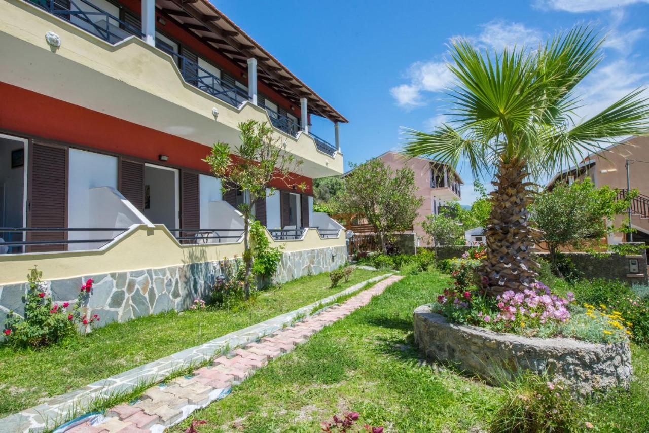 Spiros And Polyxeni Apartments Афионас Экстерьер фото